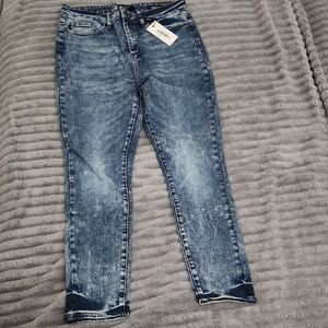 Judy Blue Distressed Ankle Jeans